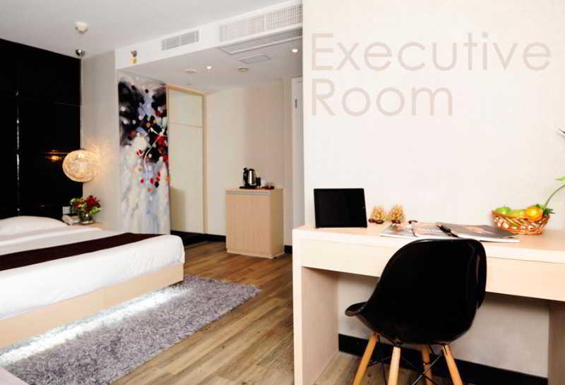 M1 Hotel Хонконг Екстериор снимка