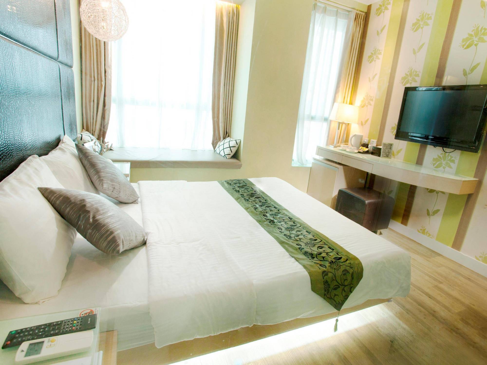 M1 Hotel Хонконг Екстериор снимка