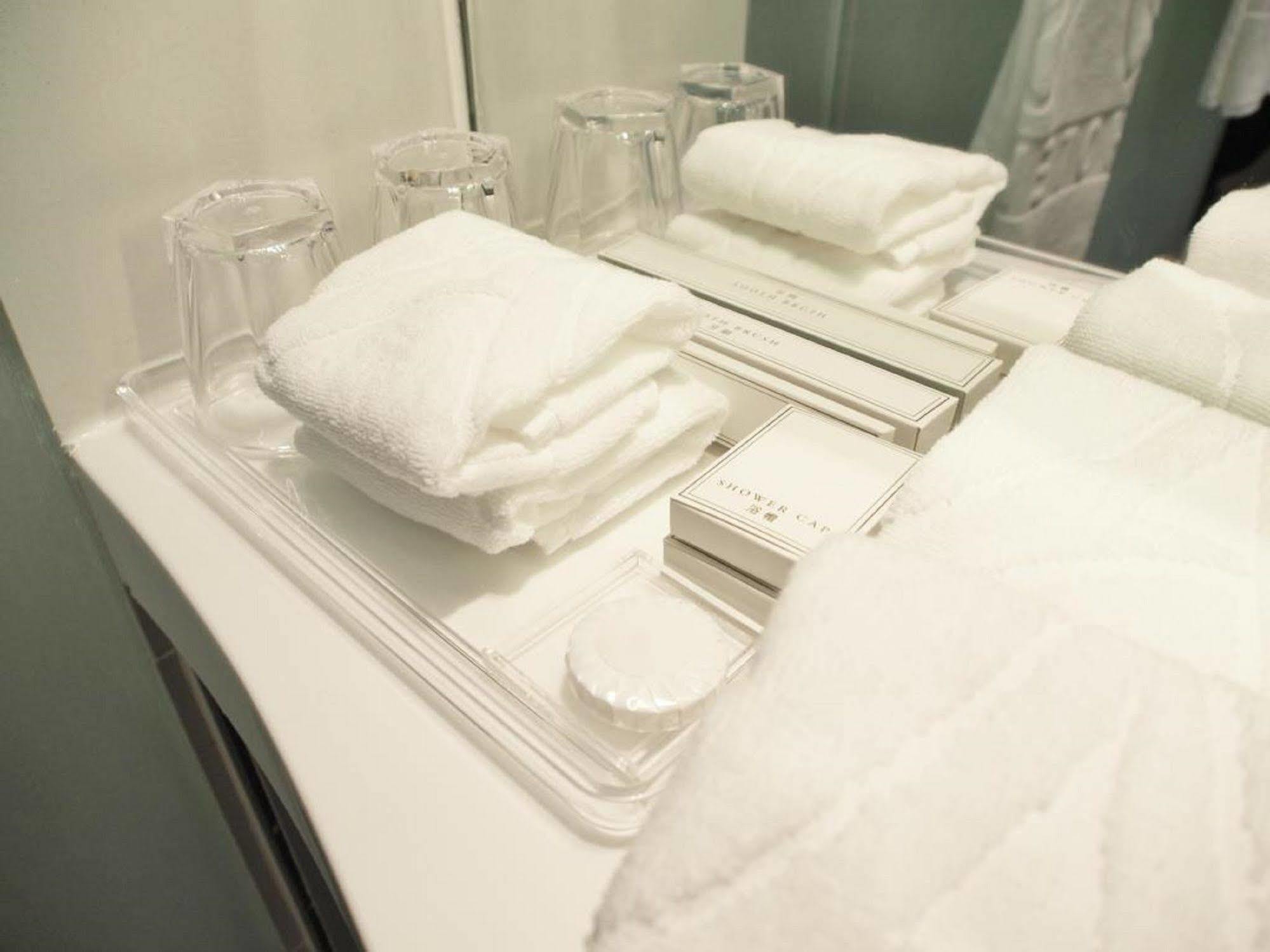 M1 Hotel Хонконг Екстериор снимка