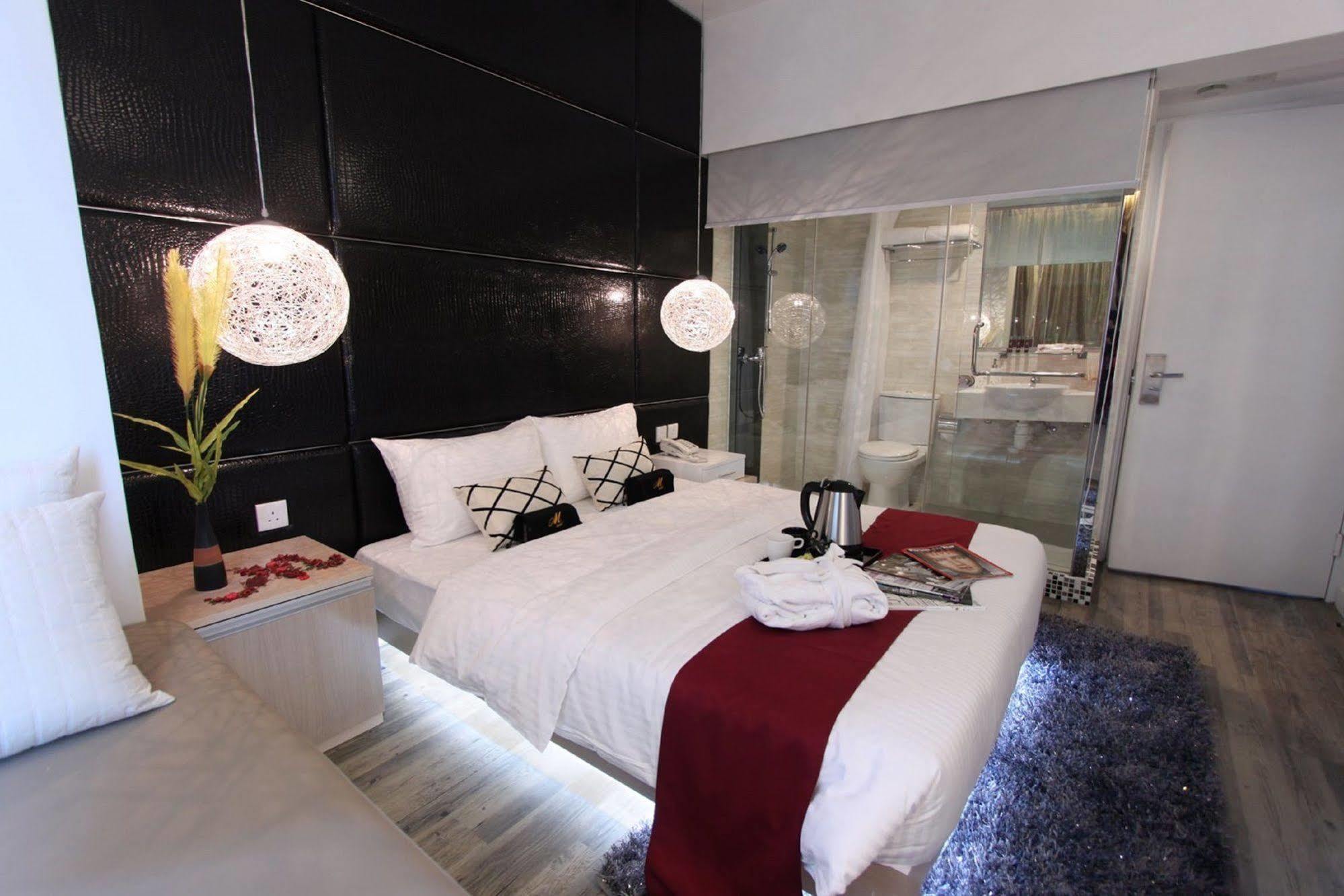 M1 Hotel Хонконг Екстериор снимка