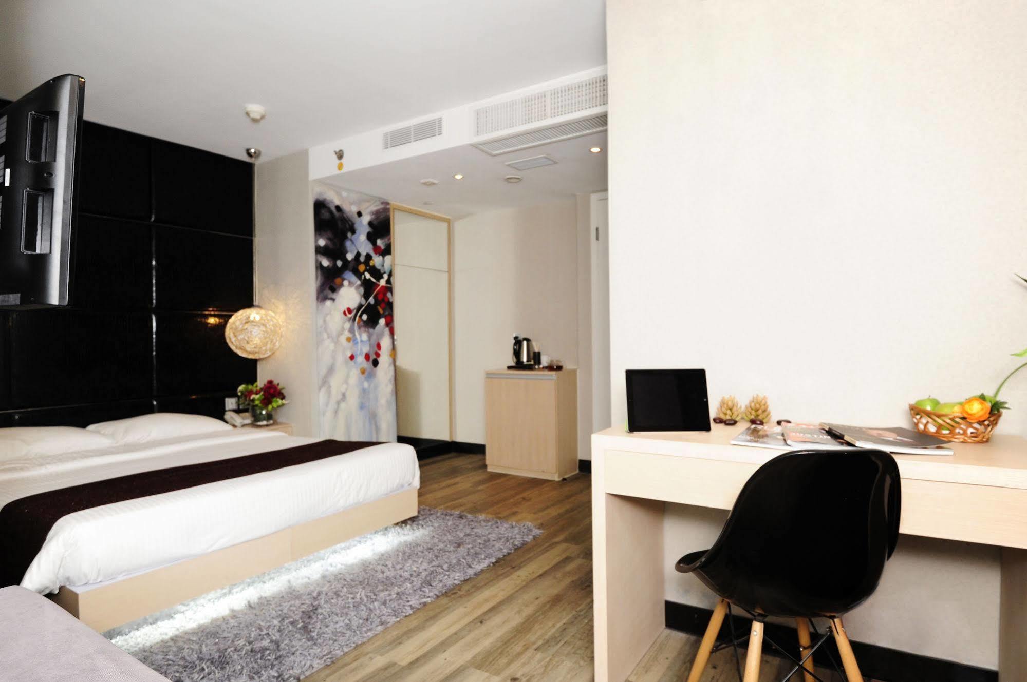 M1 Hotel Хонконг Екстериор снимка
