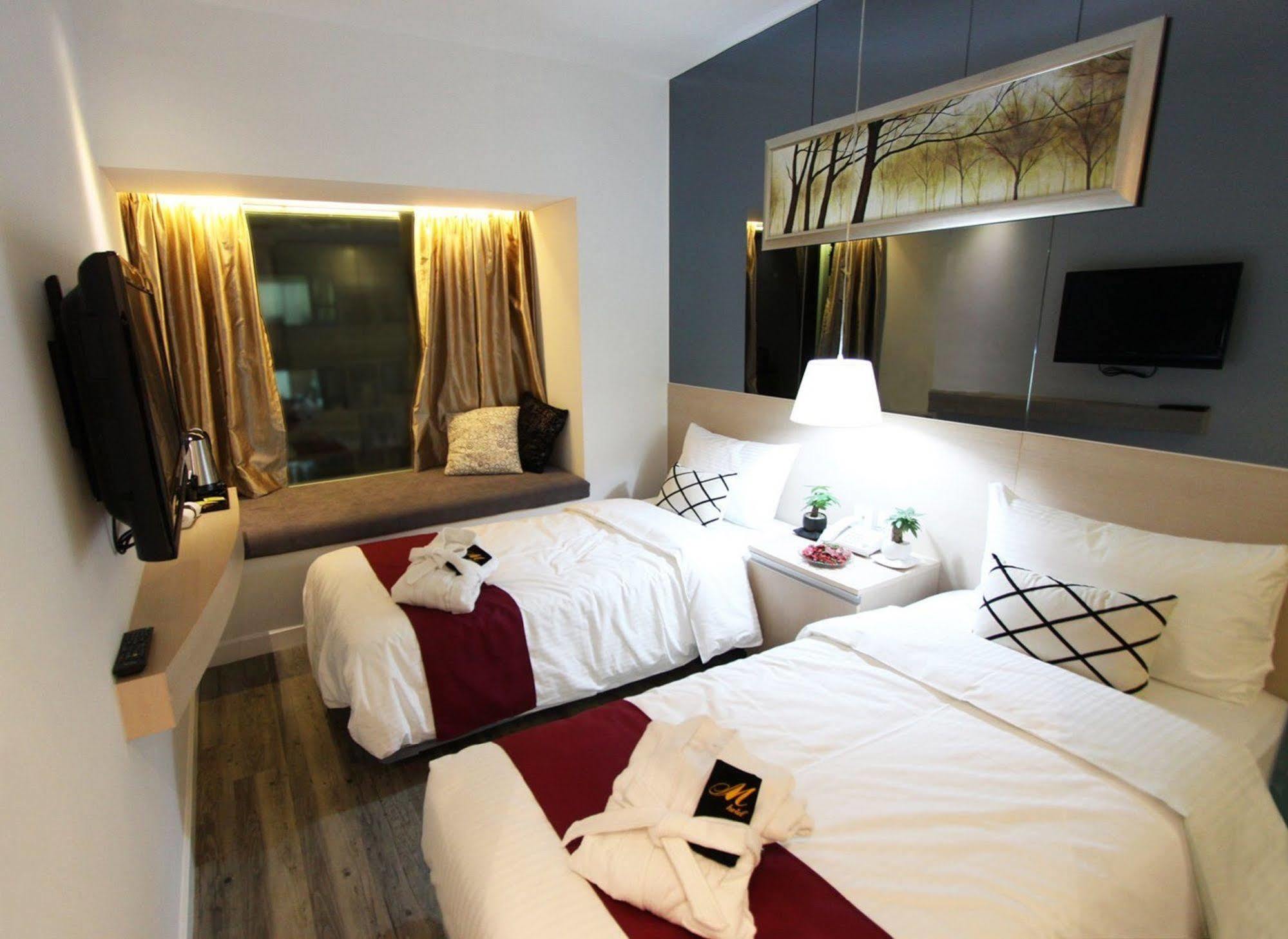 M1 Hotel Хонконг Екстериор снимка